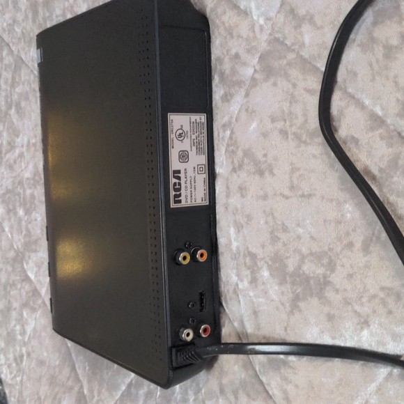 RCA Drc 277 DVD Player - Picture 4 of 8